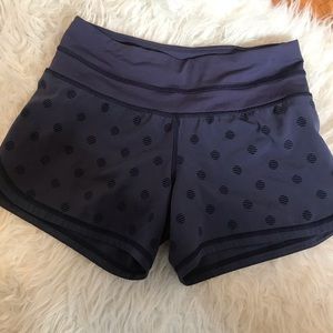 Lululemon running shorts size 2  🏃‍♀️